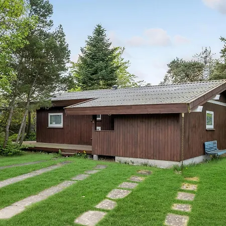 2 Bedroom Cozy In Holiday home Gilleleje