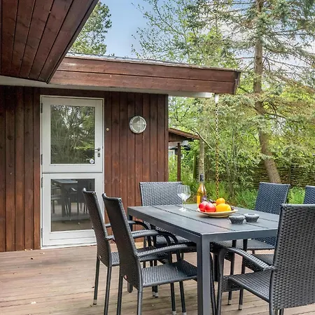 Holiday home In With Kitchen *